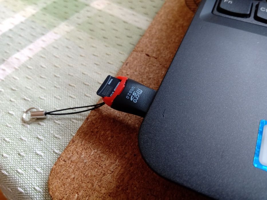 Czytnik Kart Micro SD/SDHC/T-Flash 2.0 - brelok. Super cena!