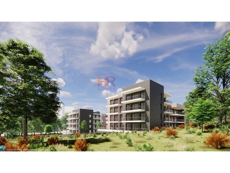 Vende T1 com varanda e garagem.