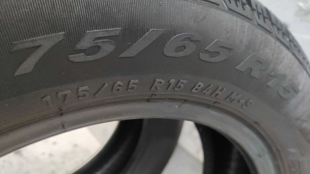 Opony Zimowe 175/65/14 Pirelli 2szt 7,8mm