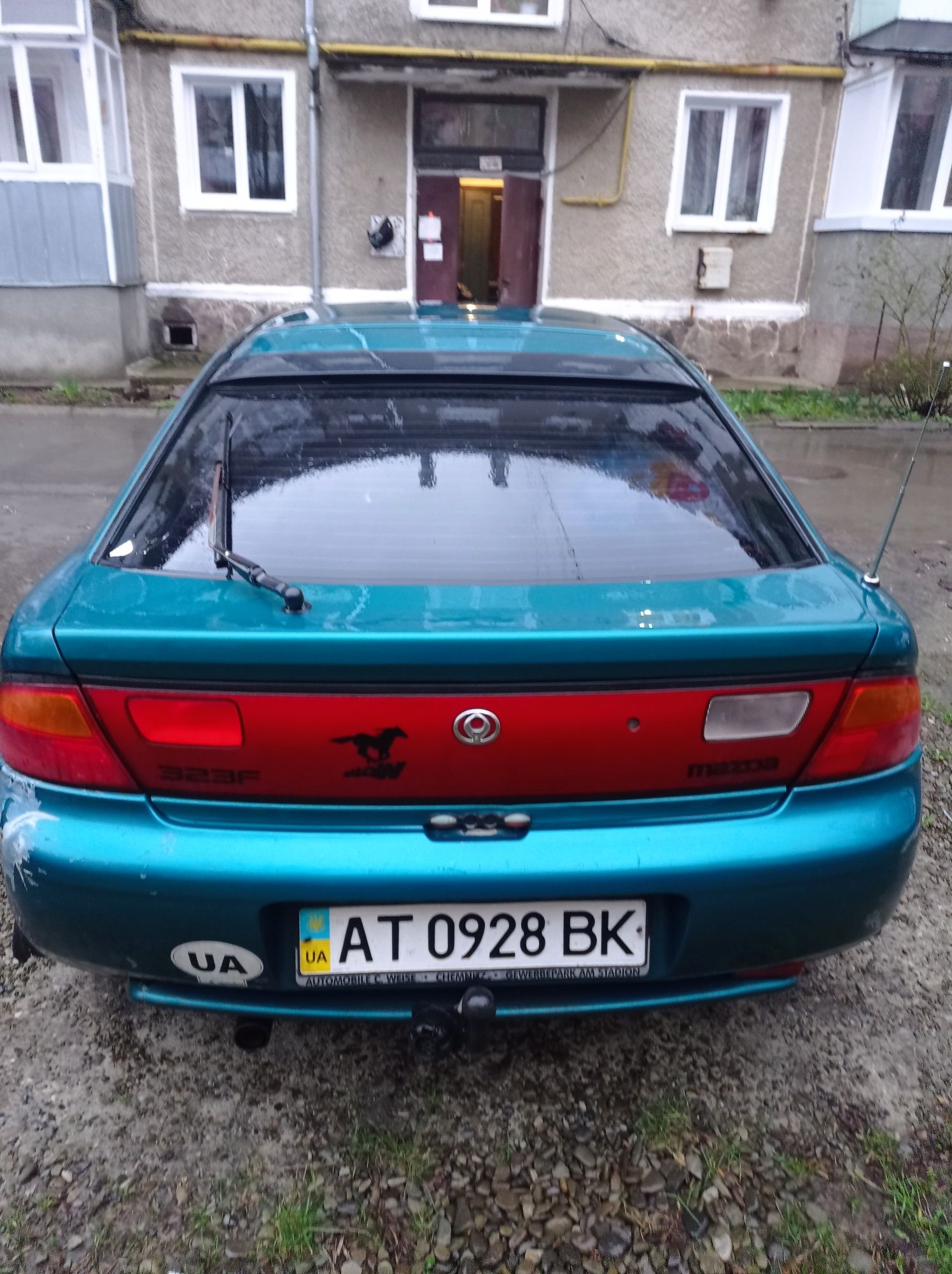 Продам машину мазда 323 ф ба