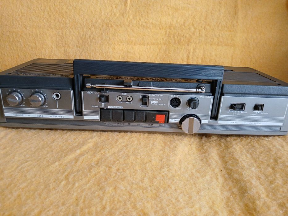 Radio JVC stereo cassette recorder RC-660
