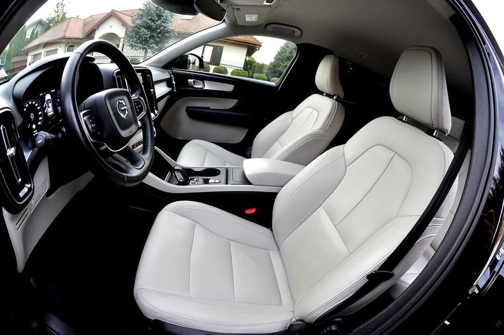 Volvo XC 40 BlackPearlEffect#Kamera#Keyles#Elek.Klapa#GrzaneFotele