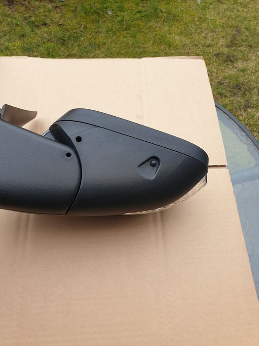 lusterko prawe volvo V50 S40 2008  rok 6 pin kolor 455