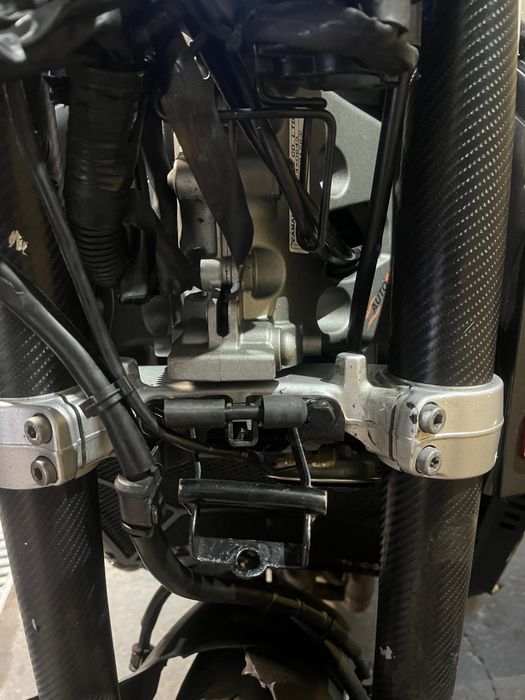 Peças ou Mota Yamaha MT09
