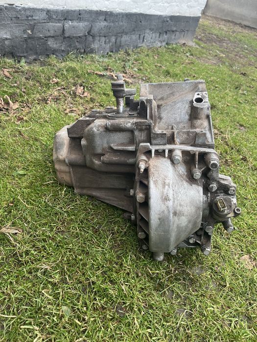 Продам коробку КПП Pegeot expert