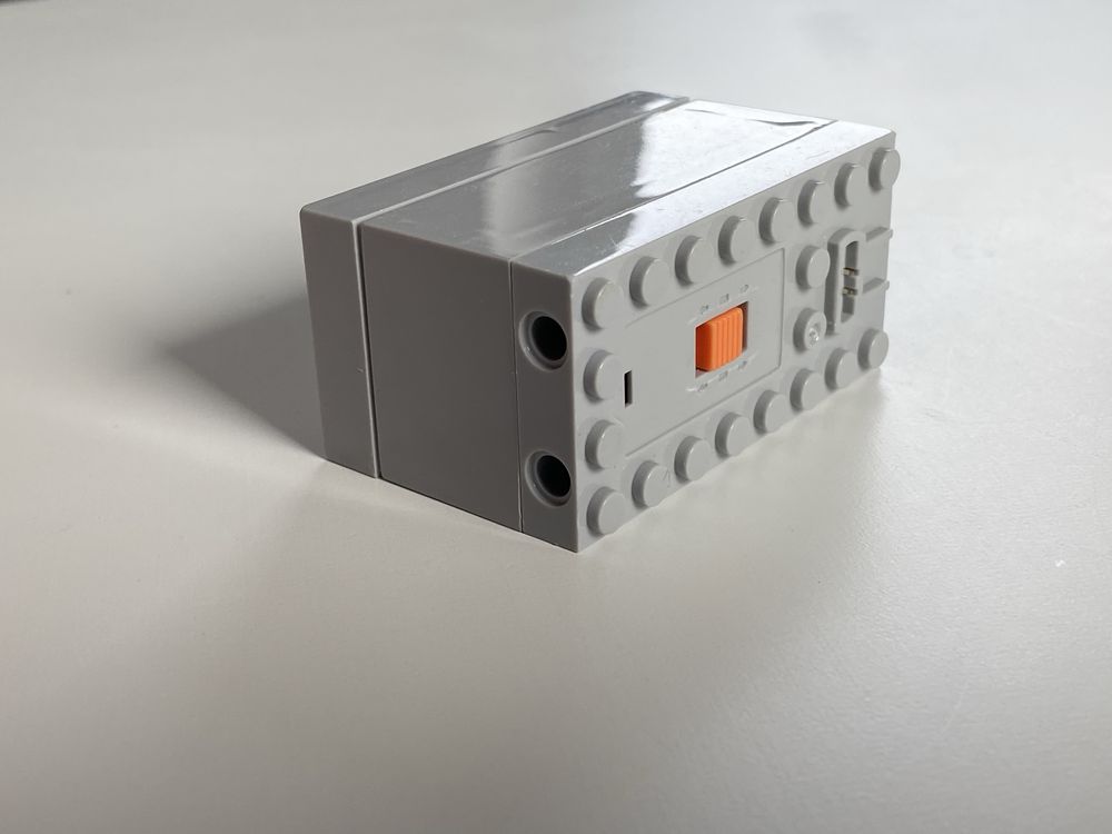 Lego Technic BOX 88000 - pojemnik na baterię 6 x AAA  -Zamiennik