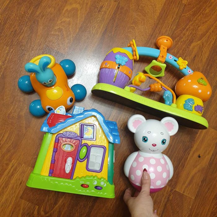 Игрушка интерактивная музыкальный умный дом неваляшка Бани