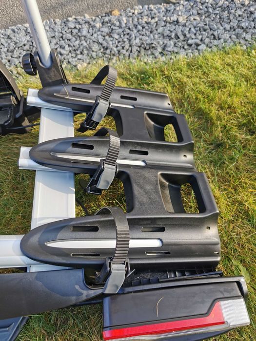 THULE Coach 276 bagażnik rowerowy na hak 3 rowery LED VeloCompact 926