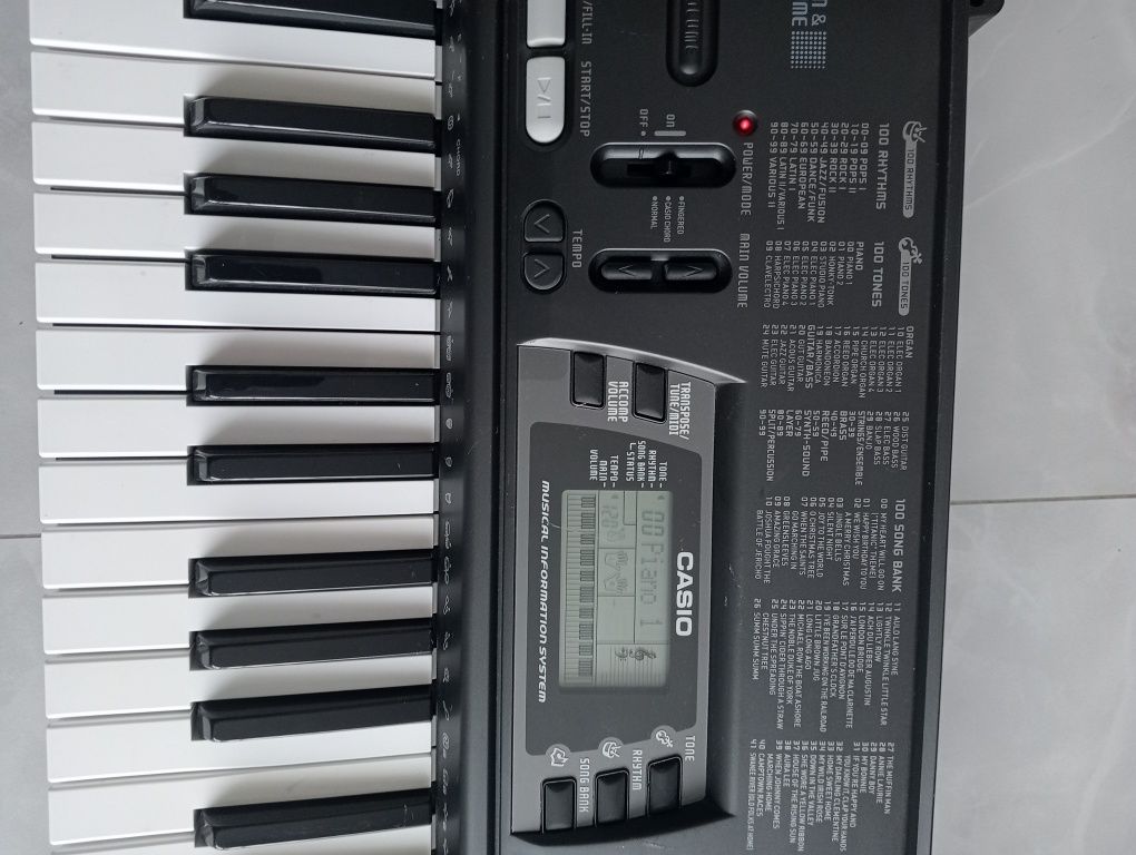 Casio CTK - 700.