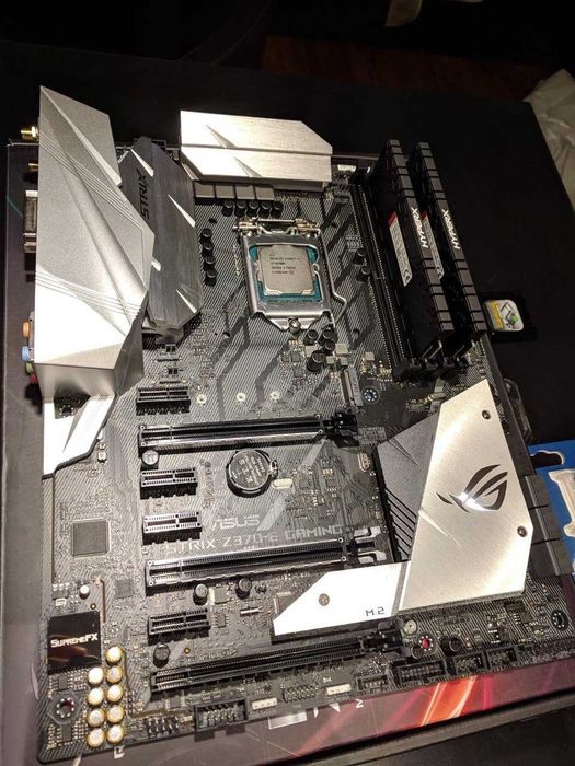 Gaming PC Intel 8700k 32gb DDR4 3200mhz ASUS ROG STRIX-E Z370 mobo