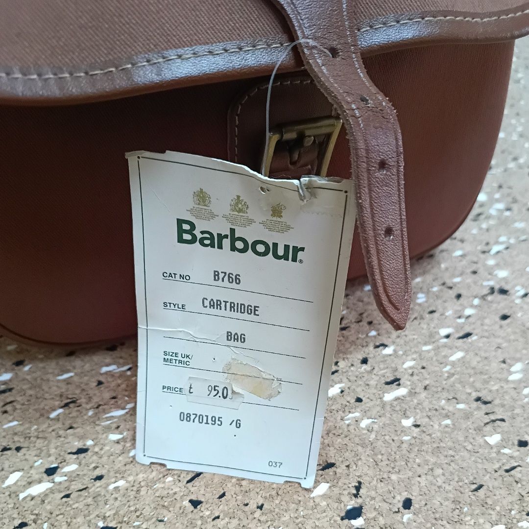 Сумка через плече Barbour