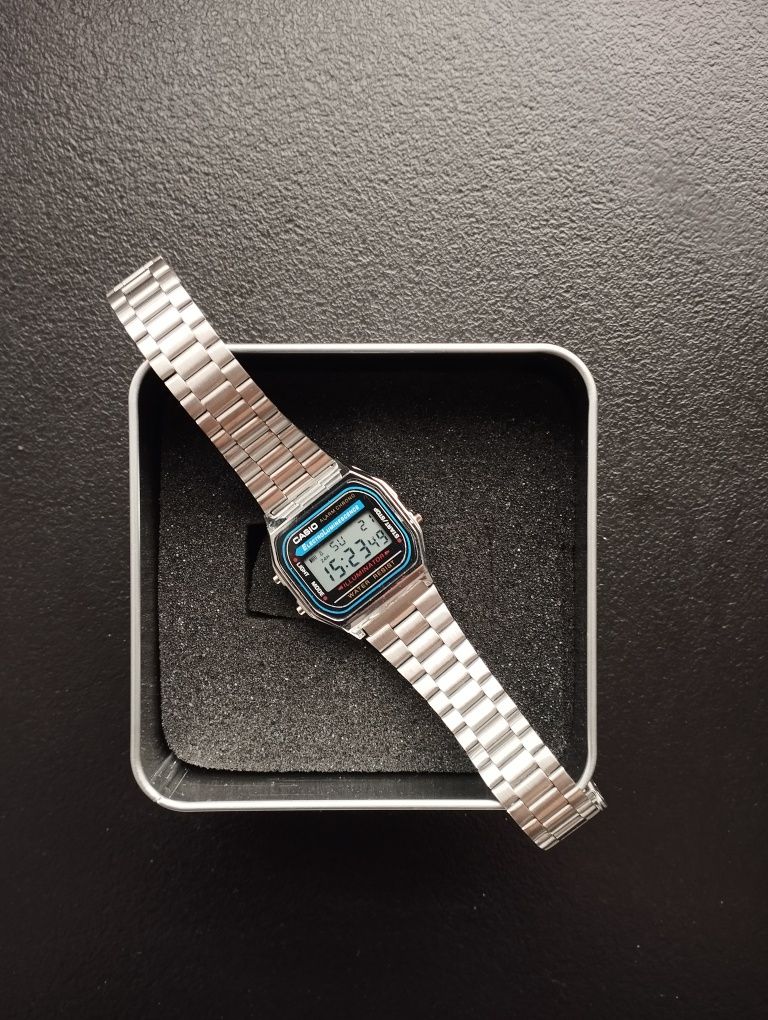 Srebrny zegarek Casio a168