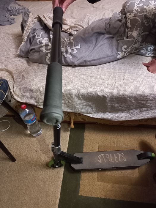 Продам трюковый самокат б/у цена 700 гривен