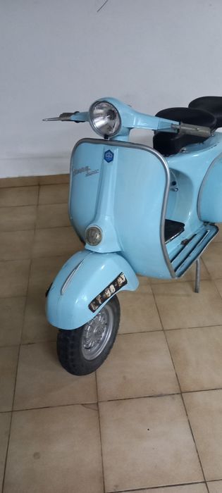 Vespa super 150.