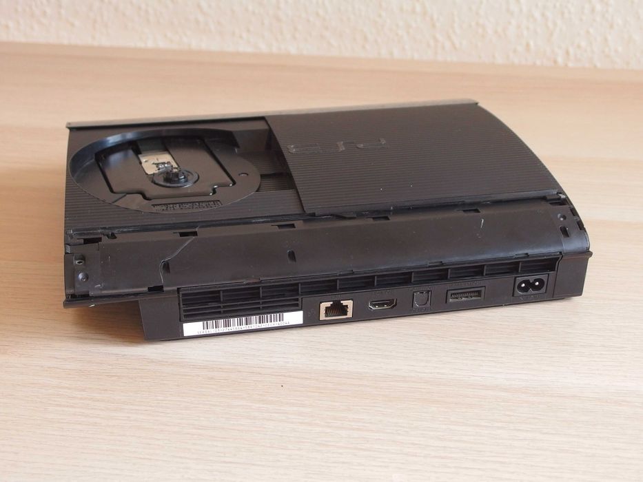 PlayStation 3 PS3 CECH-4004A konsola