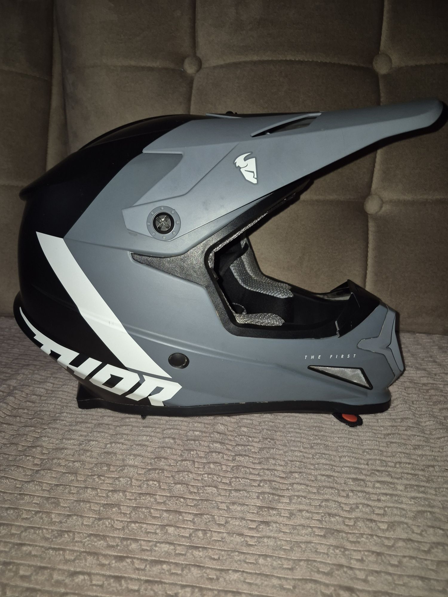 Kask Cross Thor rozm. XS