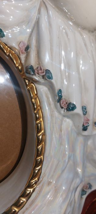 Moldura de Porcelana com Anjo e Harpa