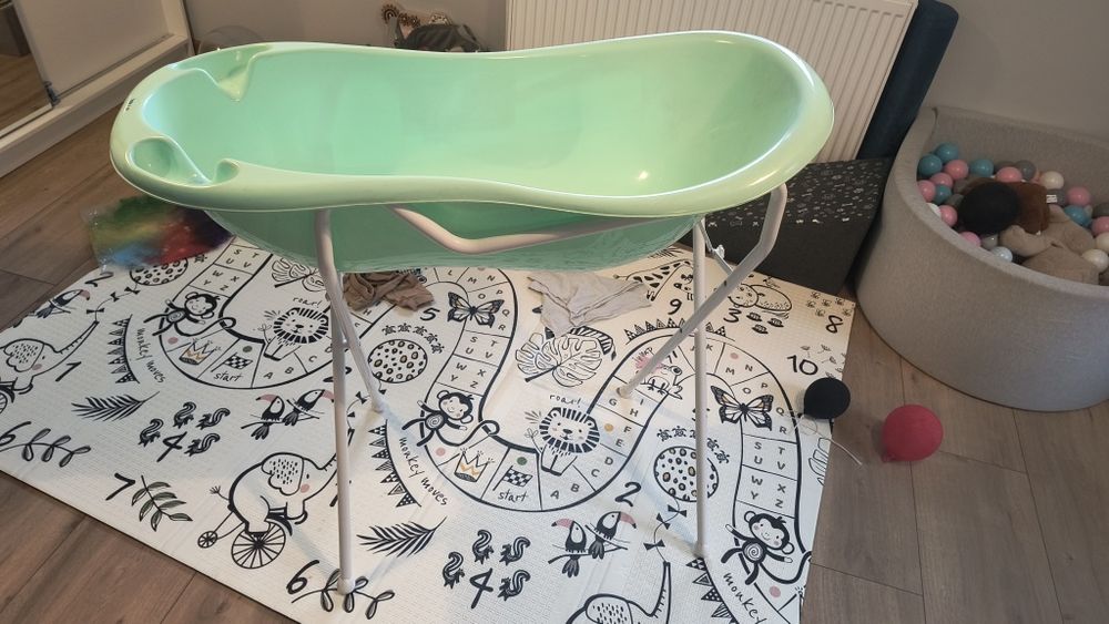 Wanienka tegababy że stojakiem