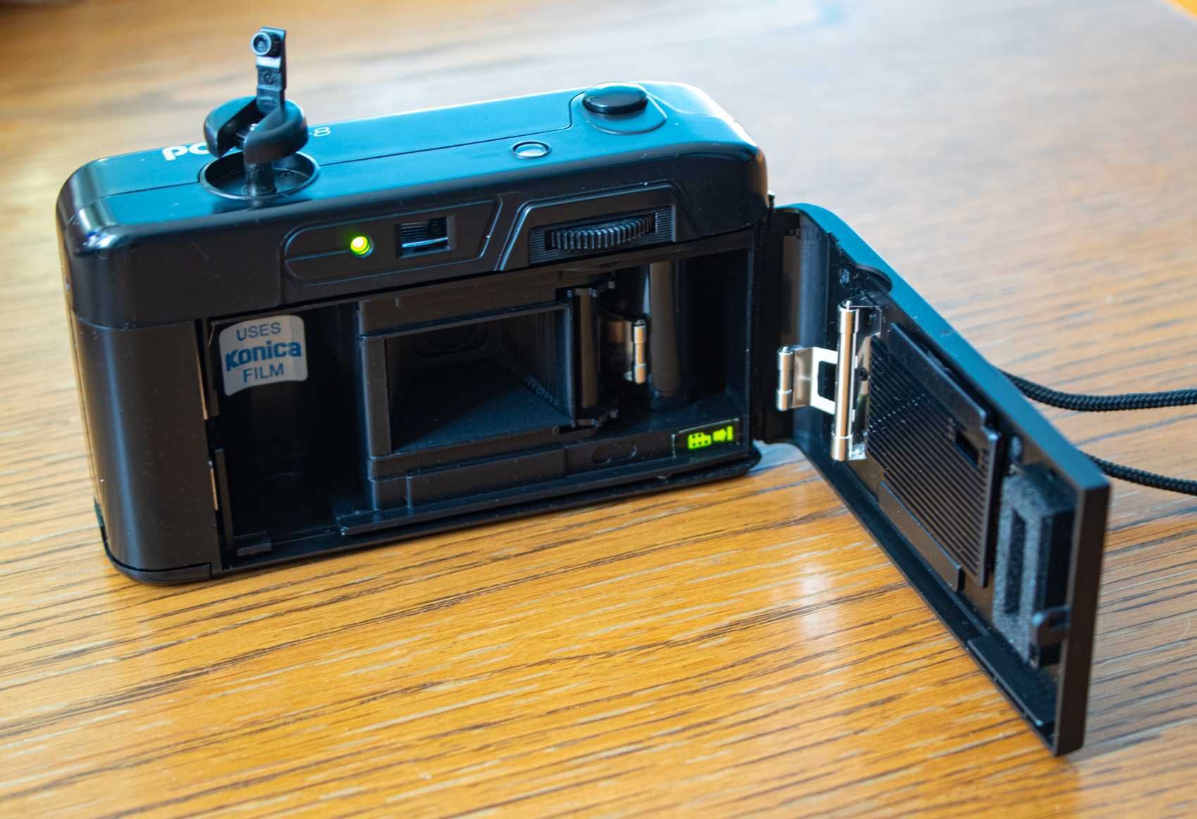 Плівковий фотоапарат Konica POP EFP-8