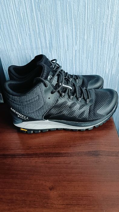 Трекінгові кросівки Merrell