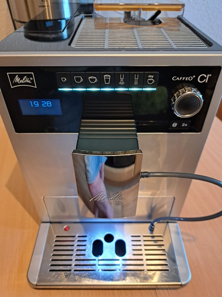 Кавомашина автоматична Melitta Caffeo CI.
