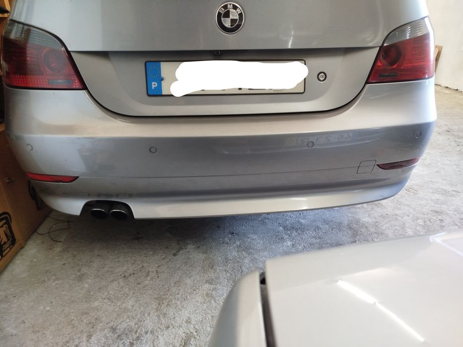Parachoques BMW série 5 E60 traseiro + embaladeiras