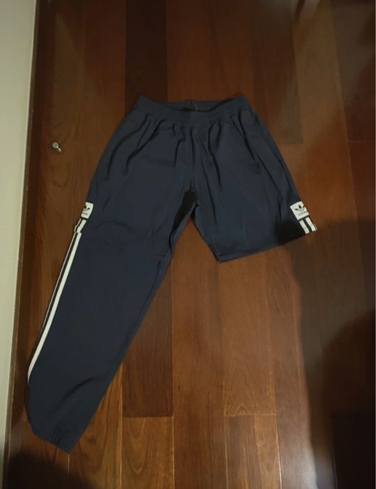 Calças Adidas conversível para calções