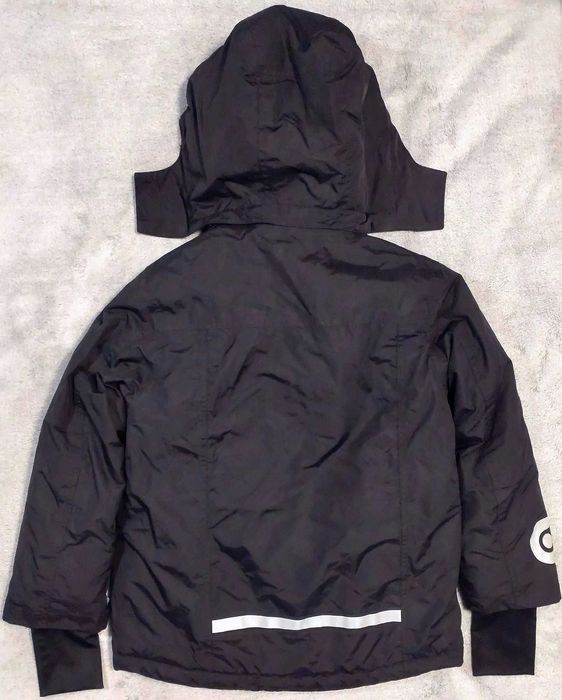 Kurtka zimowa z odpinanym kapturem KappAhl Woxo 720 EU 134 czarna