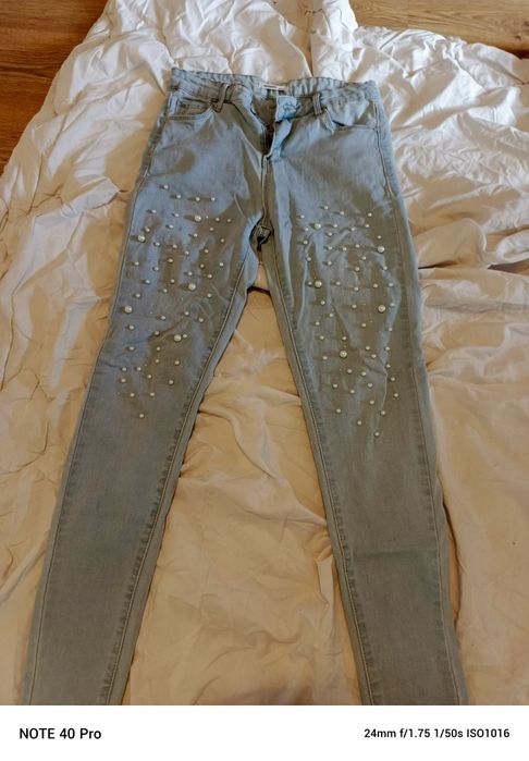 Spodnie jeansowe perełki 38