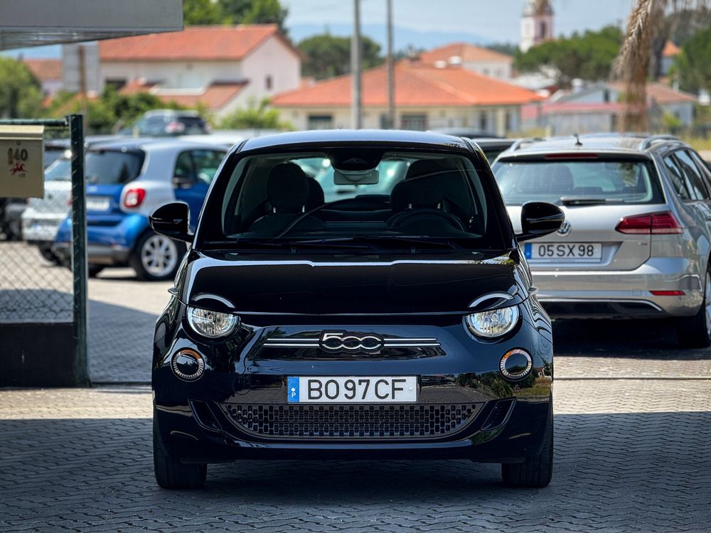 Fiat 500e Icon 42 kWh c/ IVA Dedutível