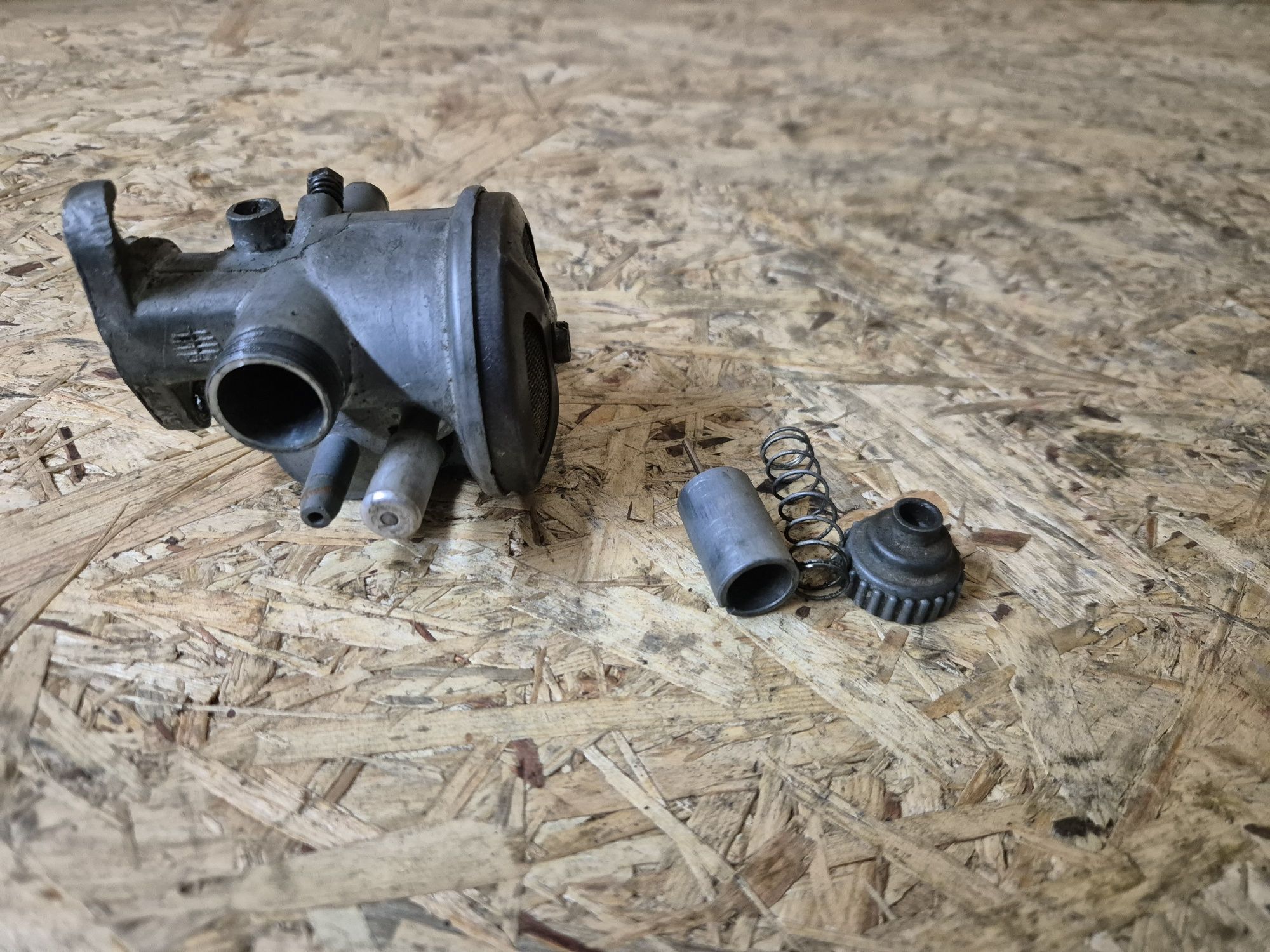 Gaznik romet komar motorynka gm12f