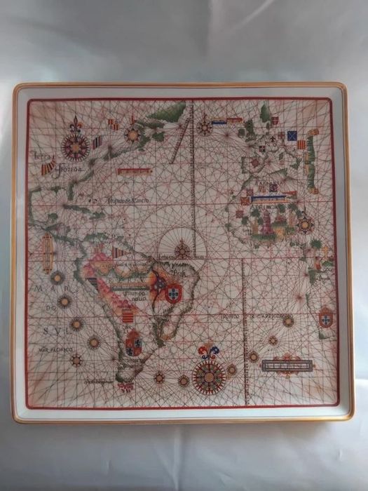 Bandeja Biblioteca Brasil Vista Alegre, Edição Especial