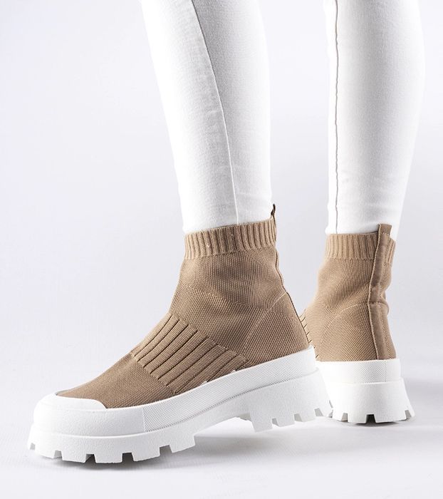 Brązowe sneakersy z elastyczną cholewką Varden