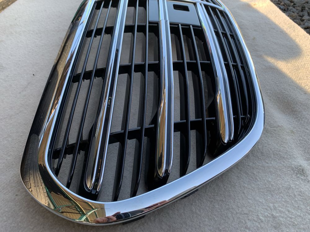 Решітка радіатора Mercedes S223