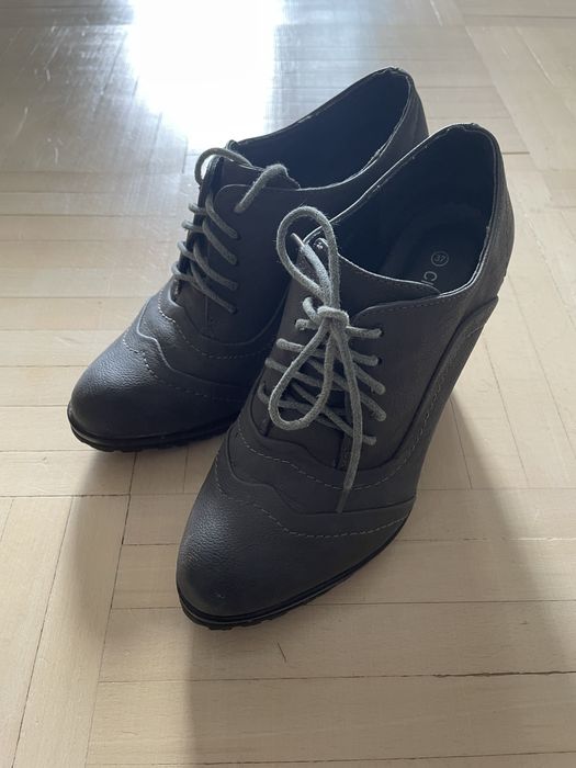 Damskie buty na wiosnę/jesień CCC Clara Barson 37