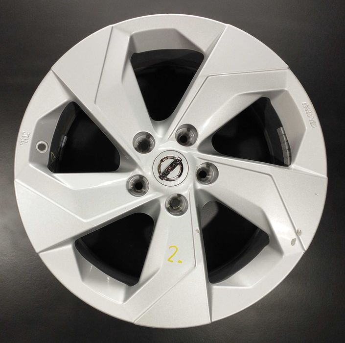 5x114,3 R17 ET 35 felgi aluminiowe Nissan JUKE PULSAR LEAF / kurier
