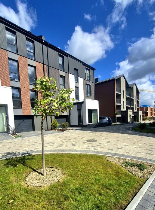 Продаж 1 кім. квартира 44м тераса 40м зданий новобуд Львів Винники.