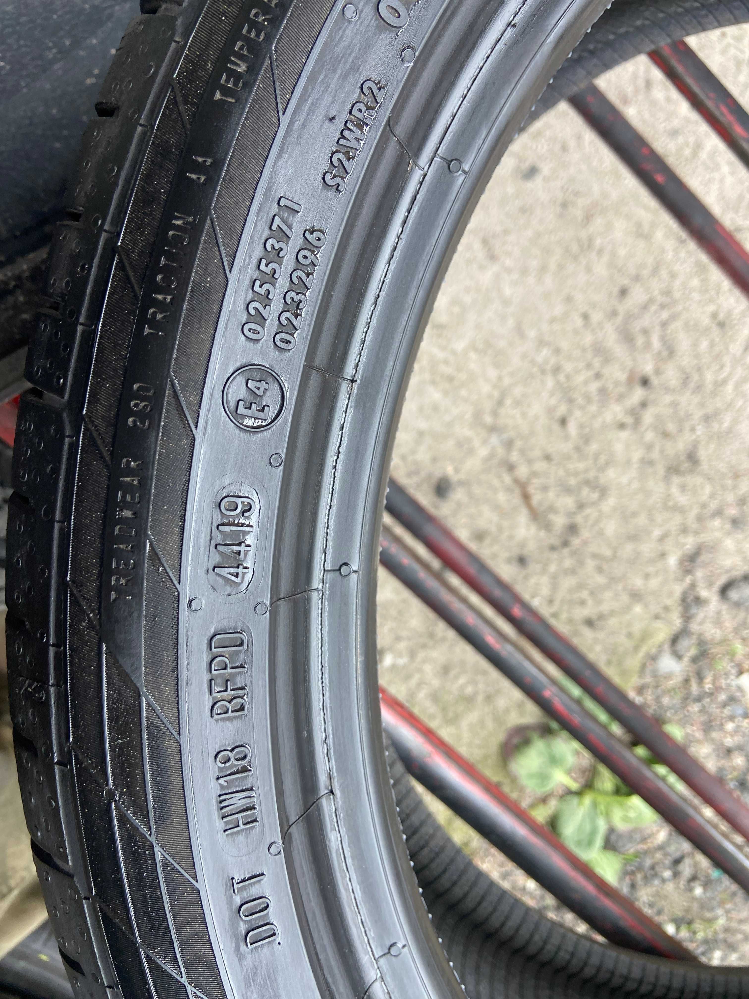 Opony Continental 235 40 R19 lato