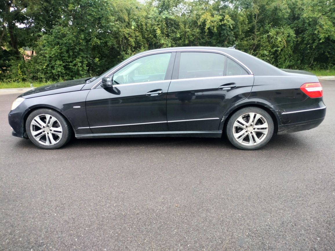 Mercedes e220 w212 170 km