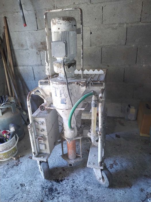 Máquina de projetar gesso