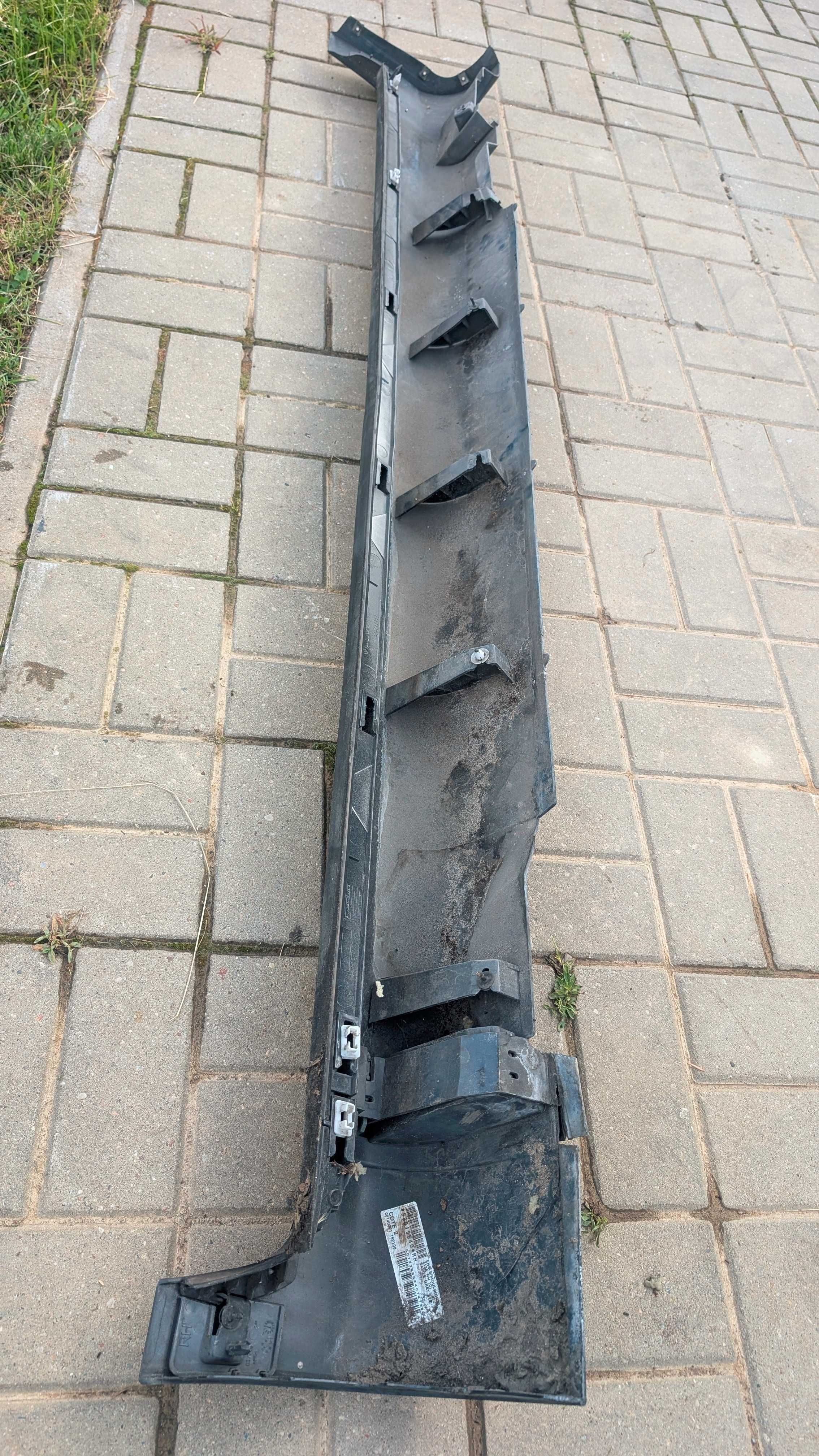 volvo xc60 I LIFT listwa progowa prawa 492