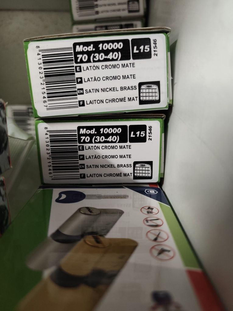 Canhões segurança anti pânico 30x50 amig