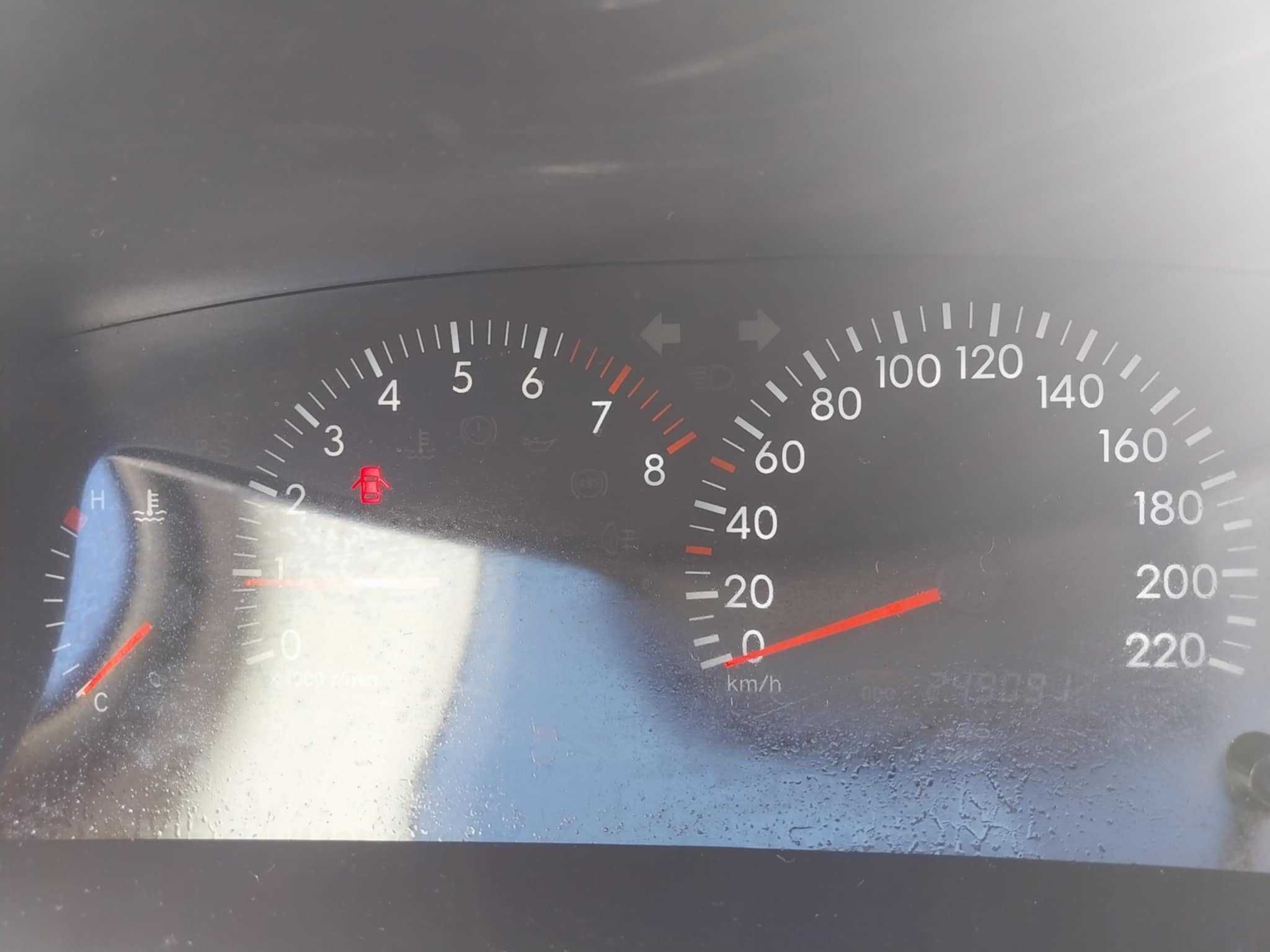 toyota corolla E12