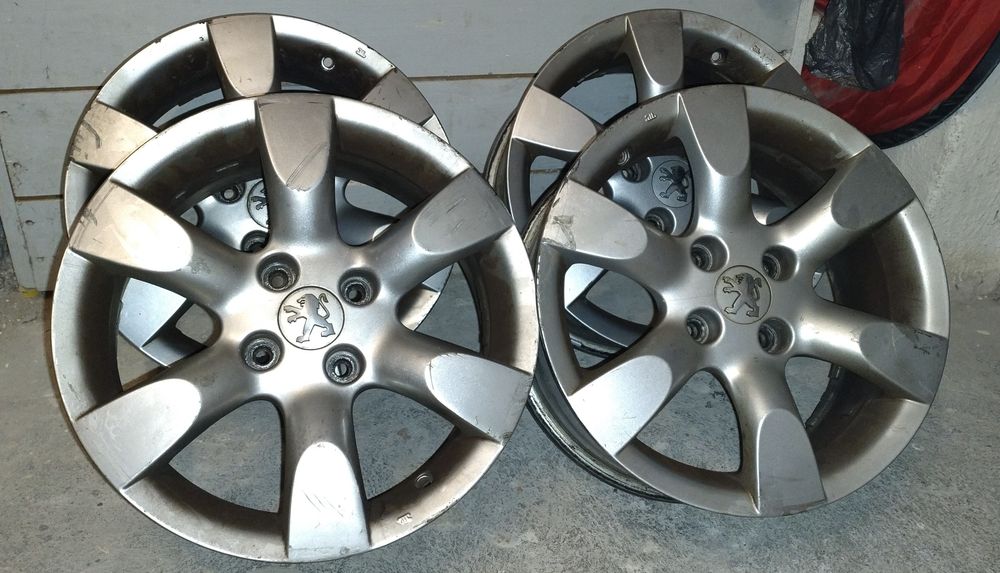 Felgi aluminiowe Peugeot 16 alu r16