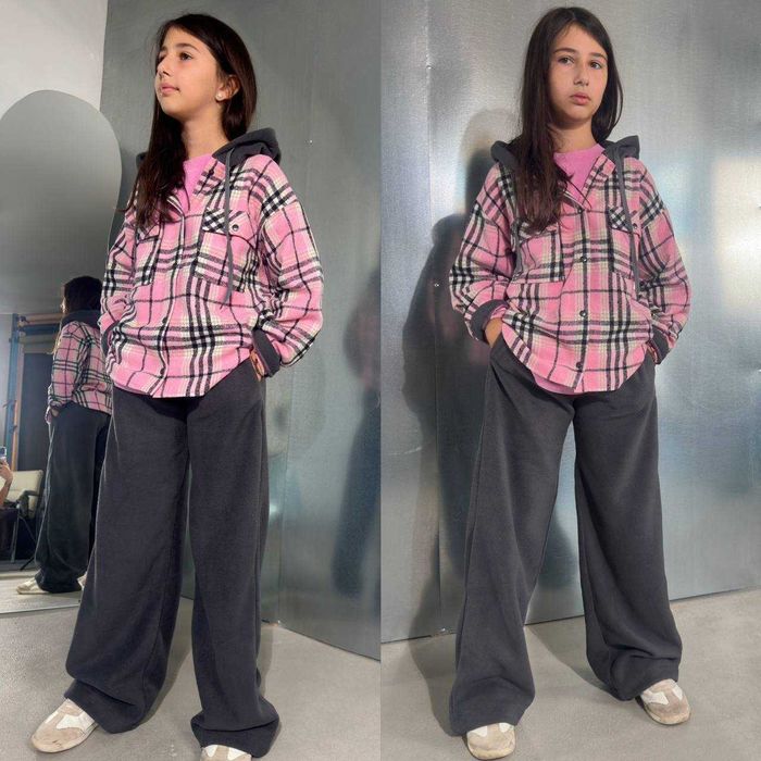 Трендовий флісові комплект для дівчинки. Розпродаж! Розмір 134-140см.