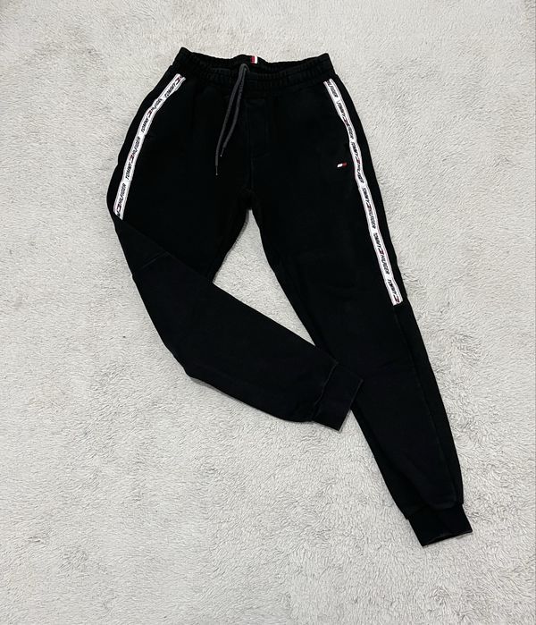 Tommy Hilfiger r. M czarne damskie spodnie dresowe dresy