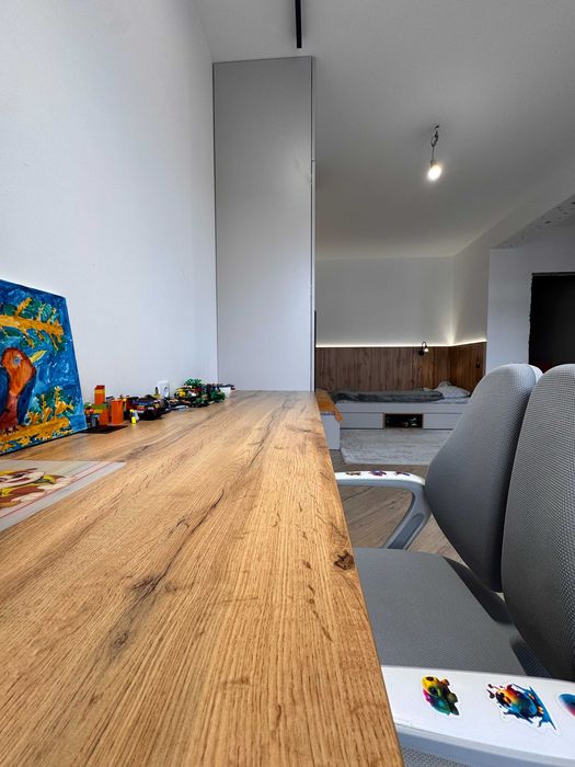 Сучасний котедж з ремонтом у районі Щасливого!