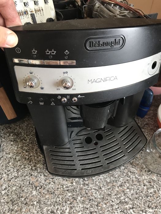 Кавоварка delonghi magnifica на запчастини