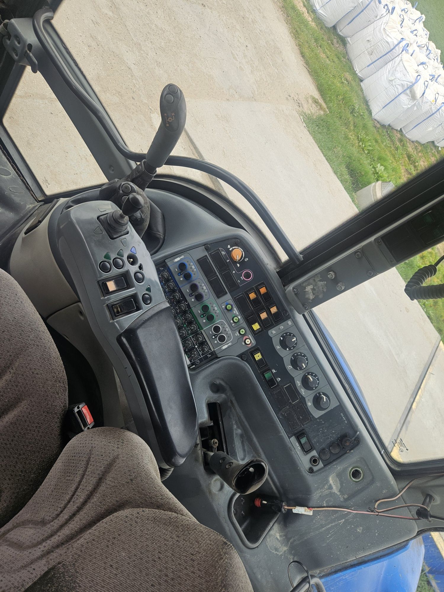 Valtra  T130 140 km