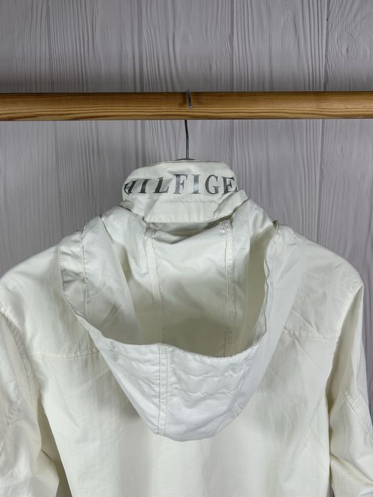 Tommy Hilfiger Nylon куртка вітровка в білому кольорі Оригінал S
